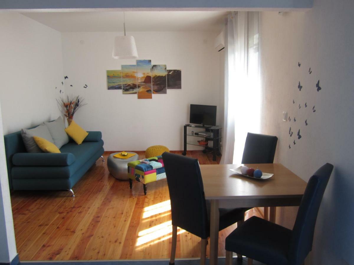 Apartments Marina Đảo Hvar Ngoại thất bức ảnh